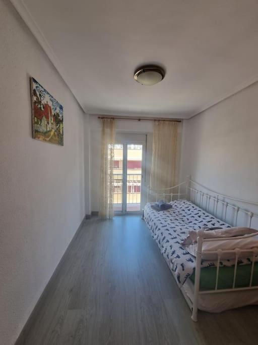 Lovely Three-Bedroom Apartment In Puerto De Sagunt Puerto de Sagunto Exterior photo